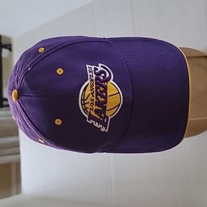 LAKERS CAP FANS FAVORITE ONE SIZE